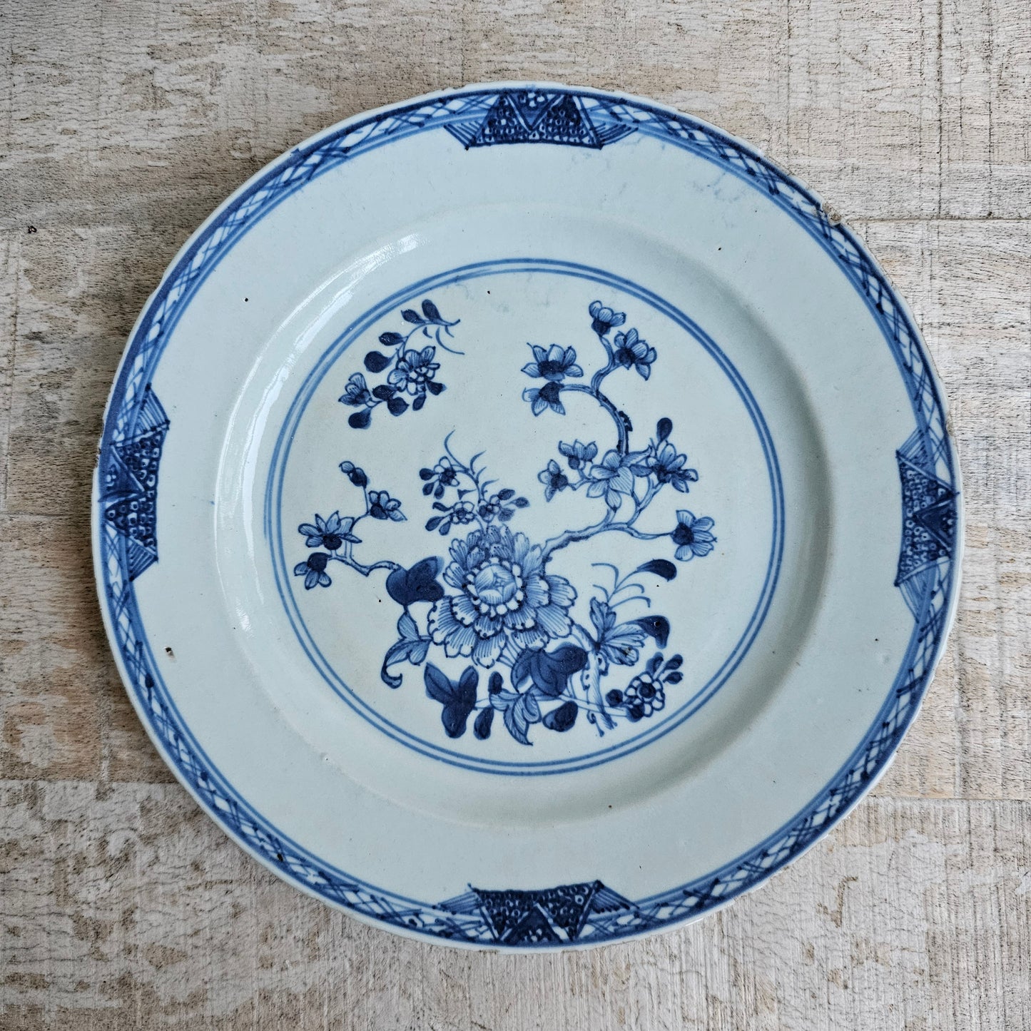 Colección de seis platos chinos, siglo XVIII
