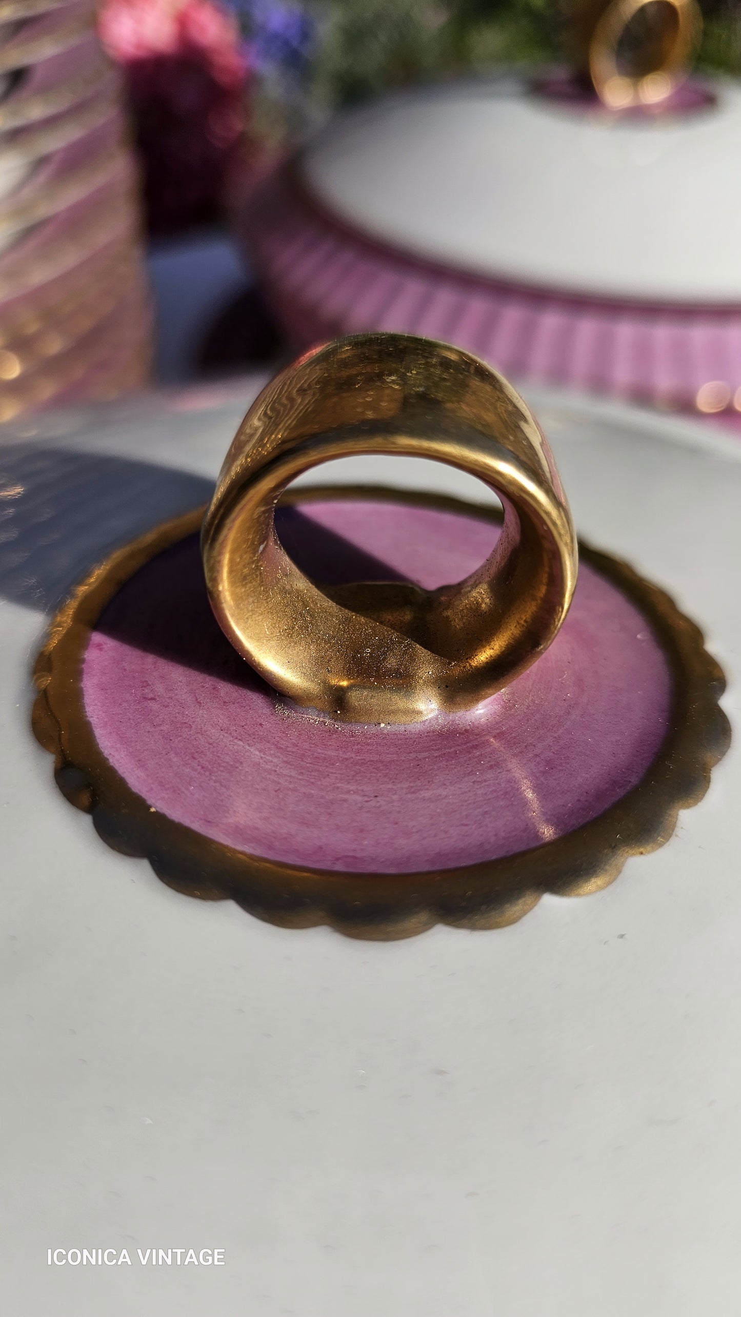 Vajilla Bernardaud ala rosa para 12