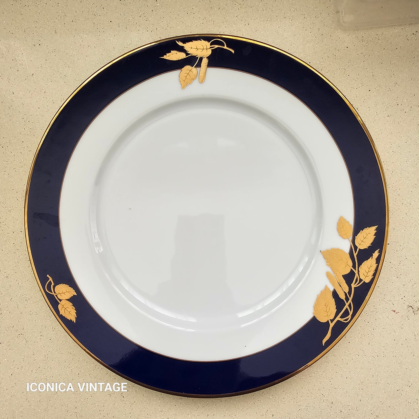 Vajilla classic, cobalto y oro