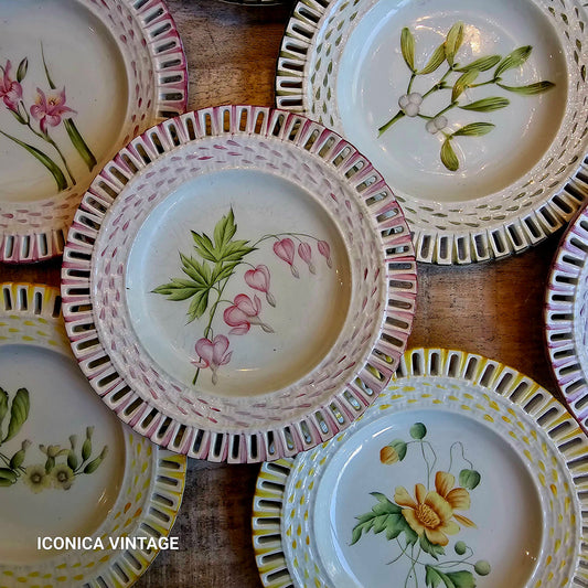 12 platos de pan de flores