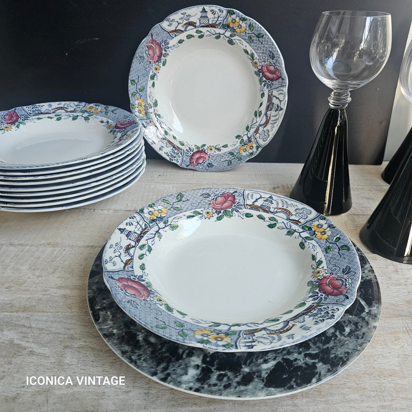 Gran juego de platos suecos década 1930