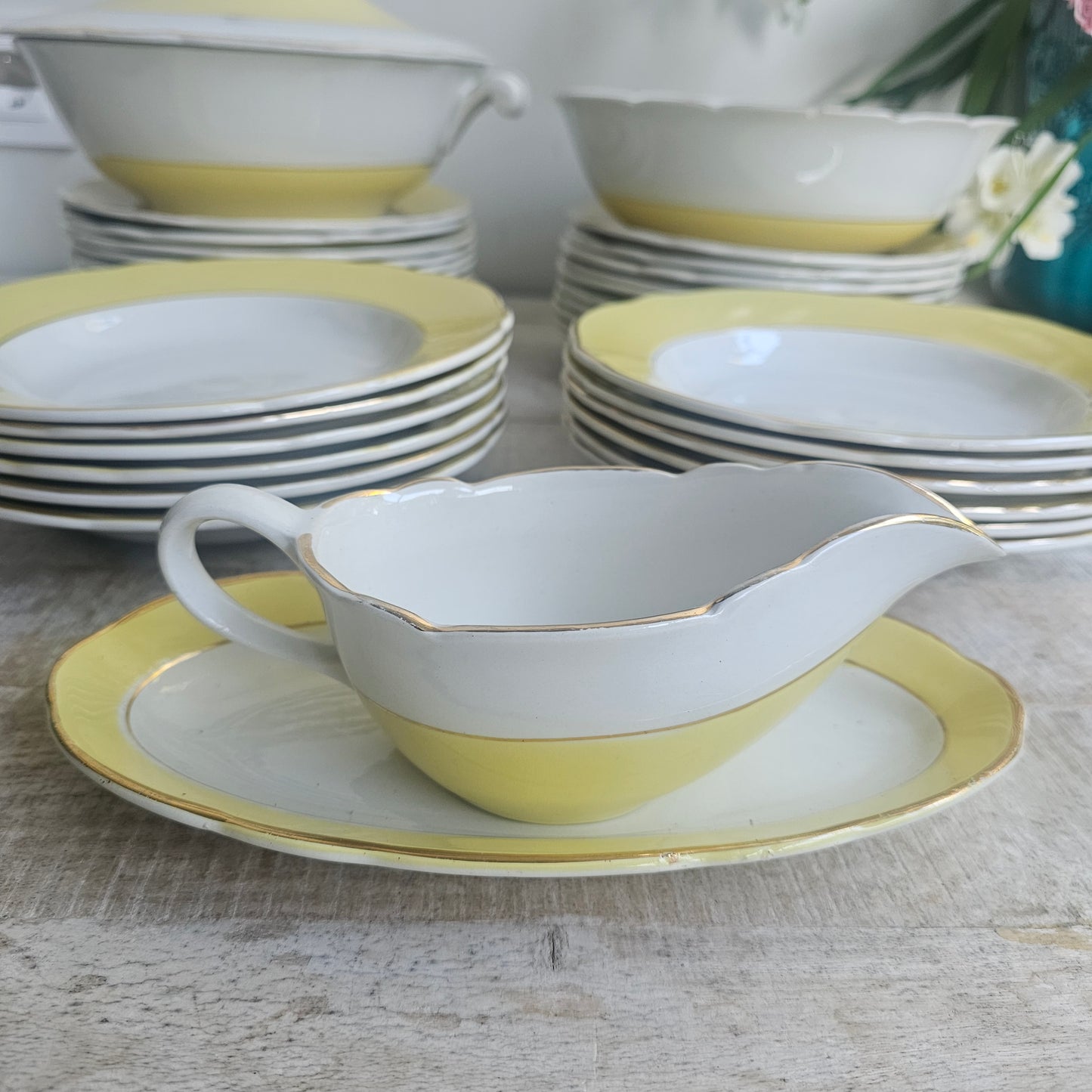 Vajilla Luneville de ala amarilla