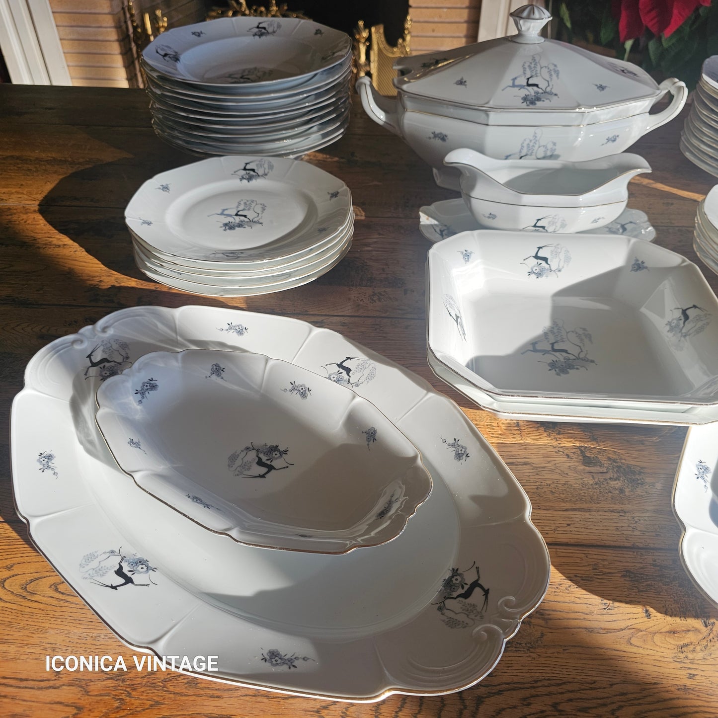 Vajilla de porcelana de Bohemia para 10 comensales Ciervos