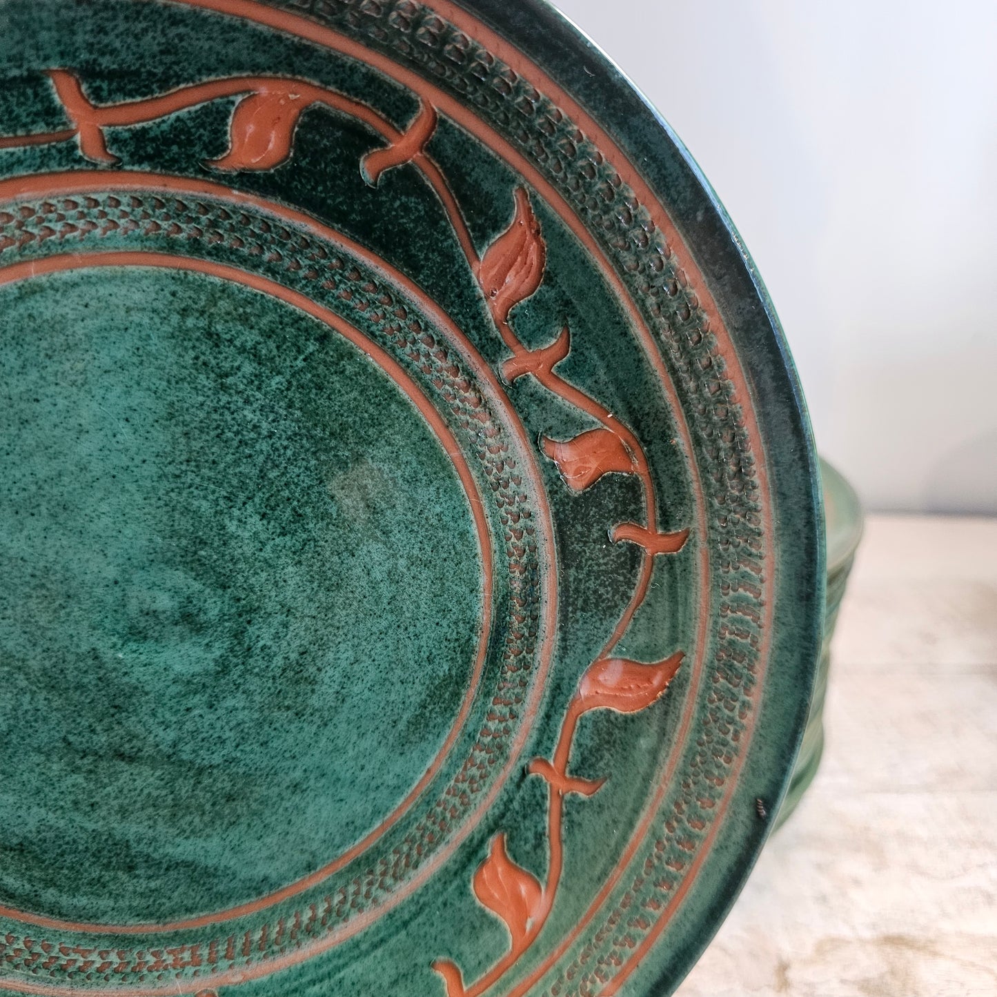 Vajilla de cerámica artesanal sueca