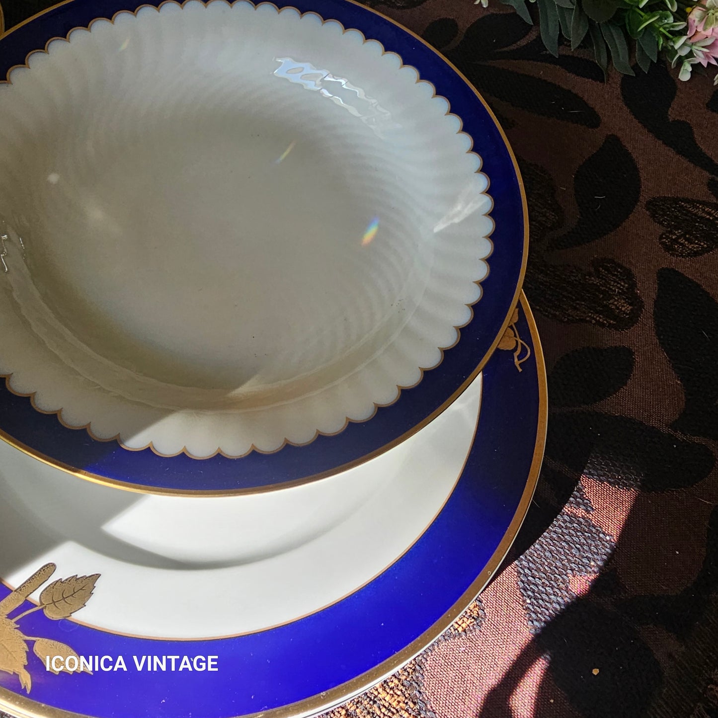 Vajilla classic, cobalto y oro