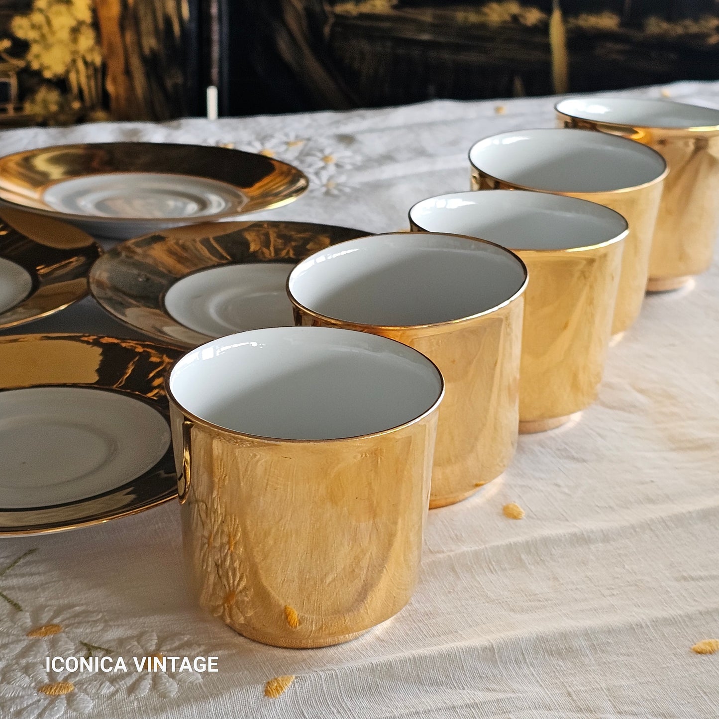 5 sets de tacita y platillo de café dorados