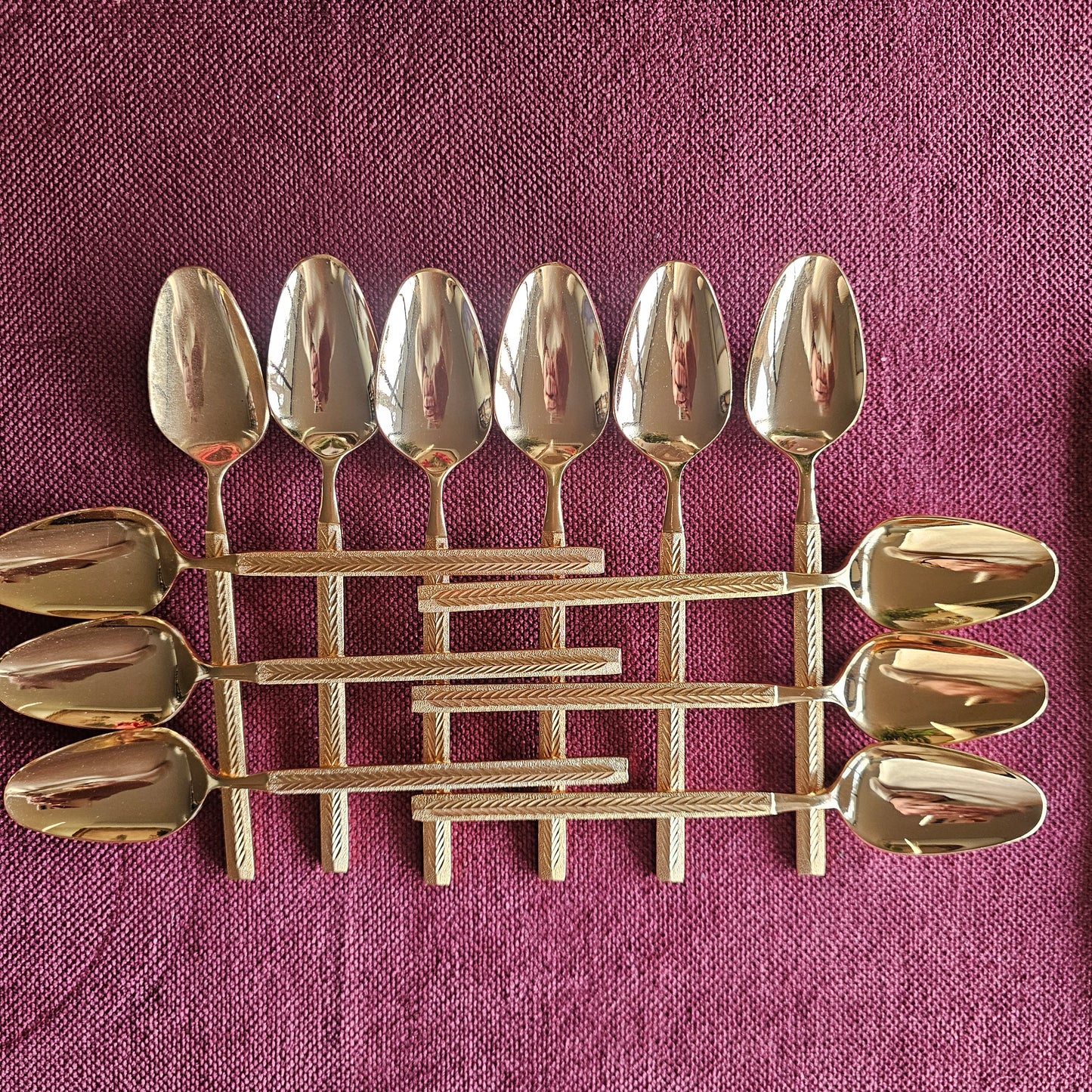 Cubertería dorada París