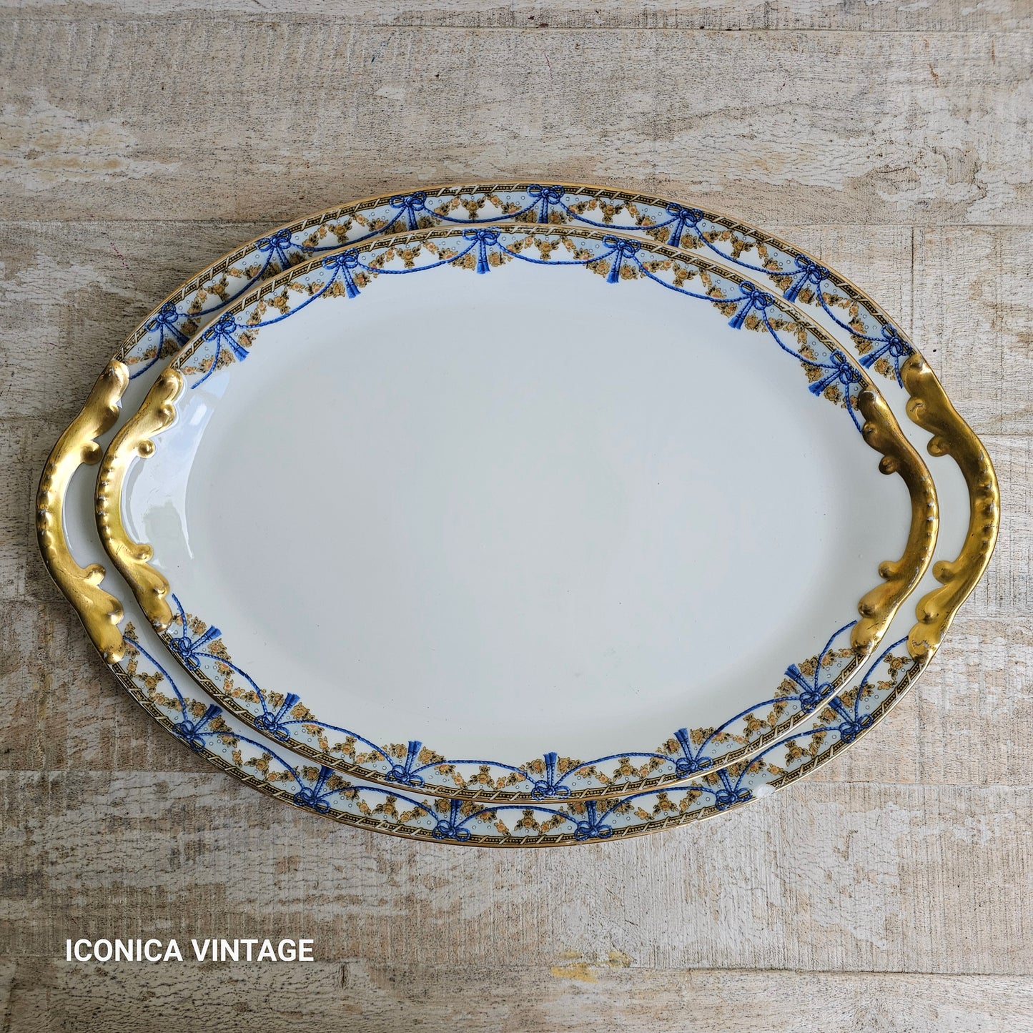 Gran vajilla de Limoges decorada en azul y oro