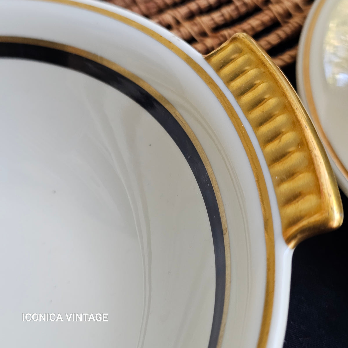 Vajilla elegante años 80, black and gold
