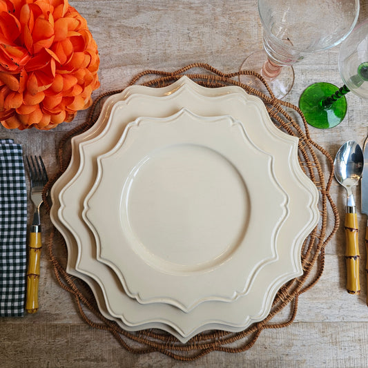 Vajilla artesanal de Uzés