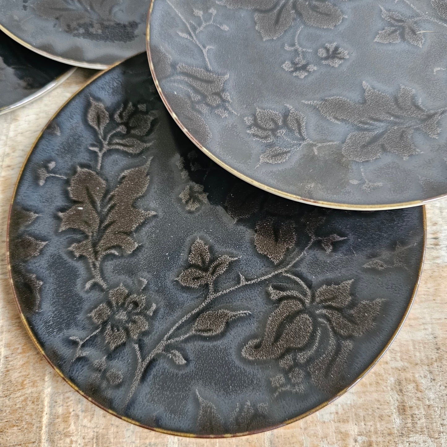 Platos de pan  Moonshadow de Jaune de Chrome