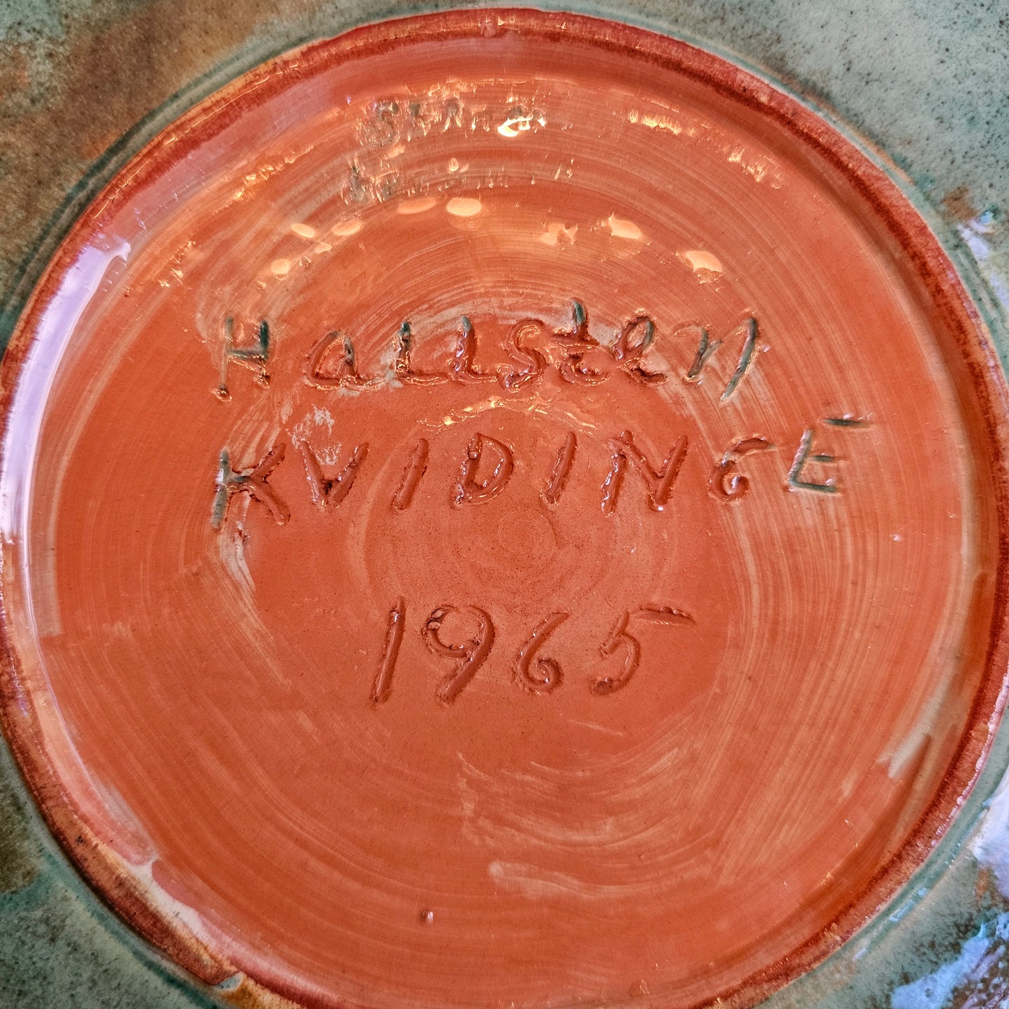 Vajilla de cerámica artesanal sueca