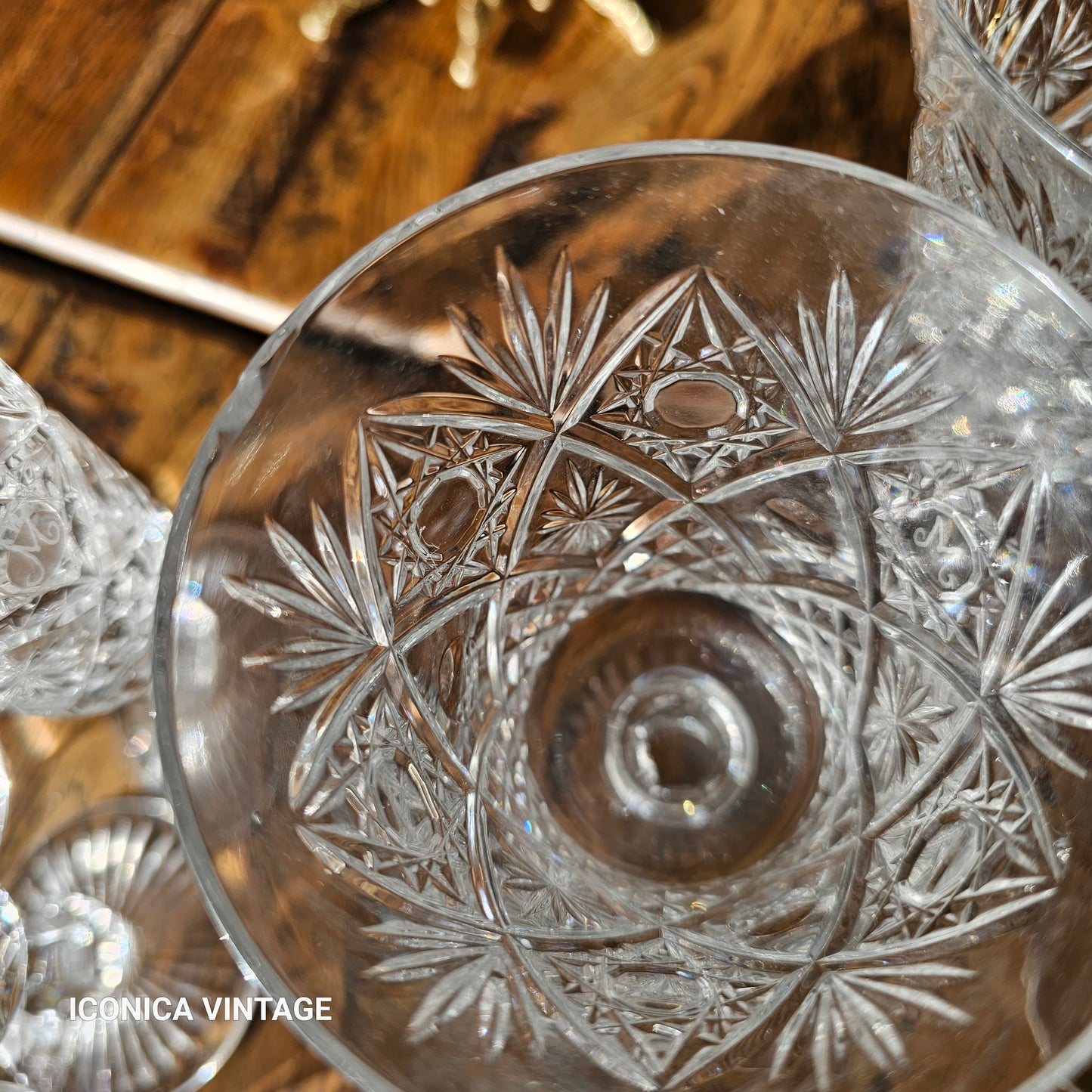 Cristalería Dijon, Inicial M