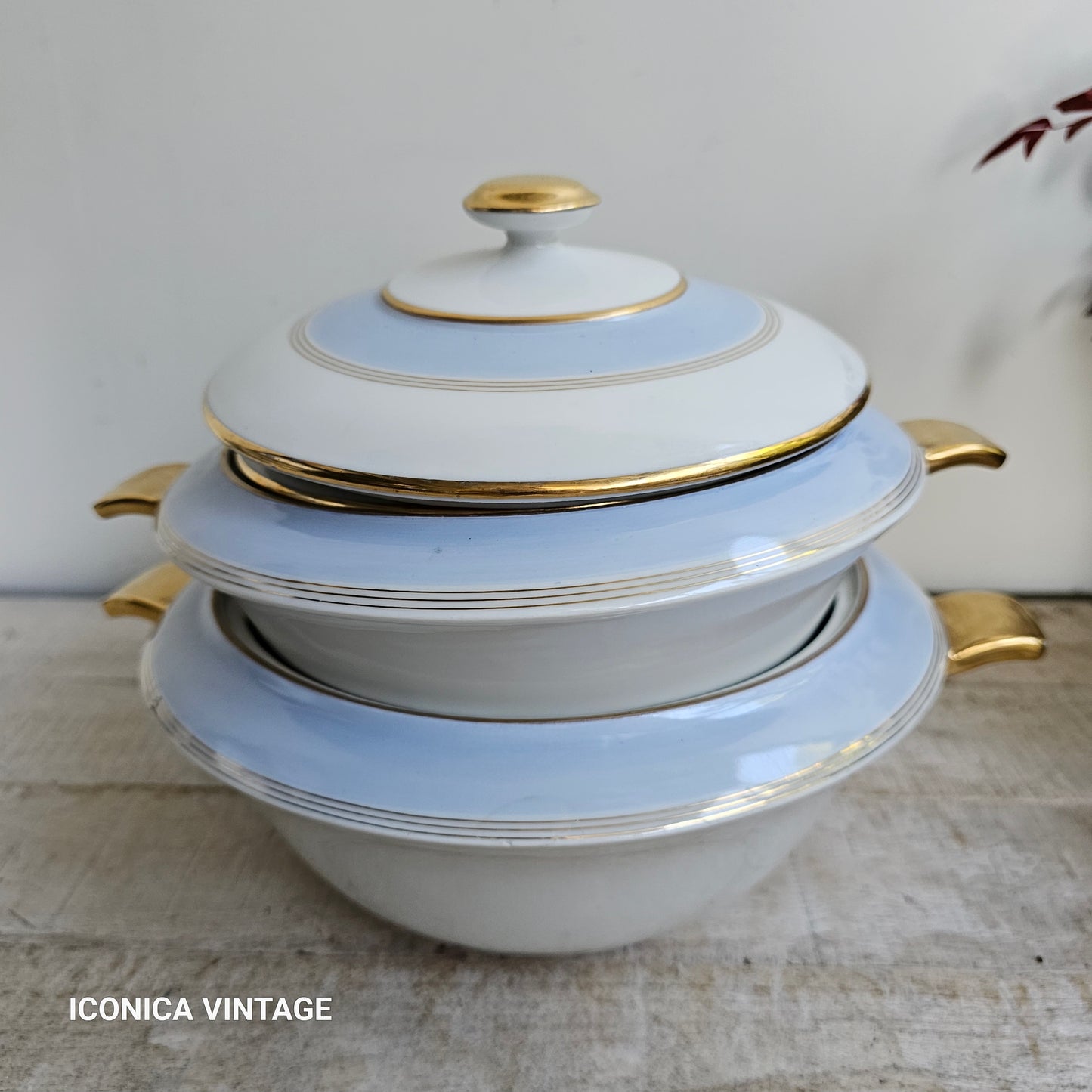 Vajilla de porcelana de Vierzon, años 30, color celeste