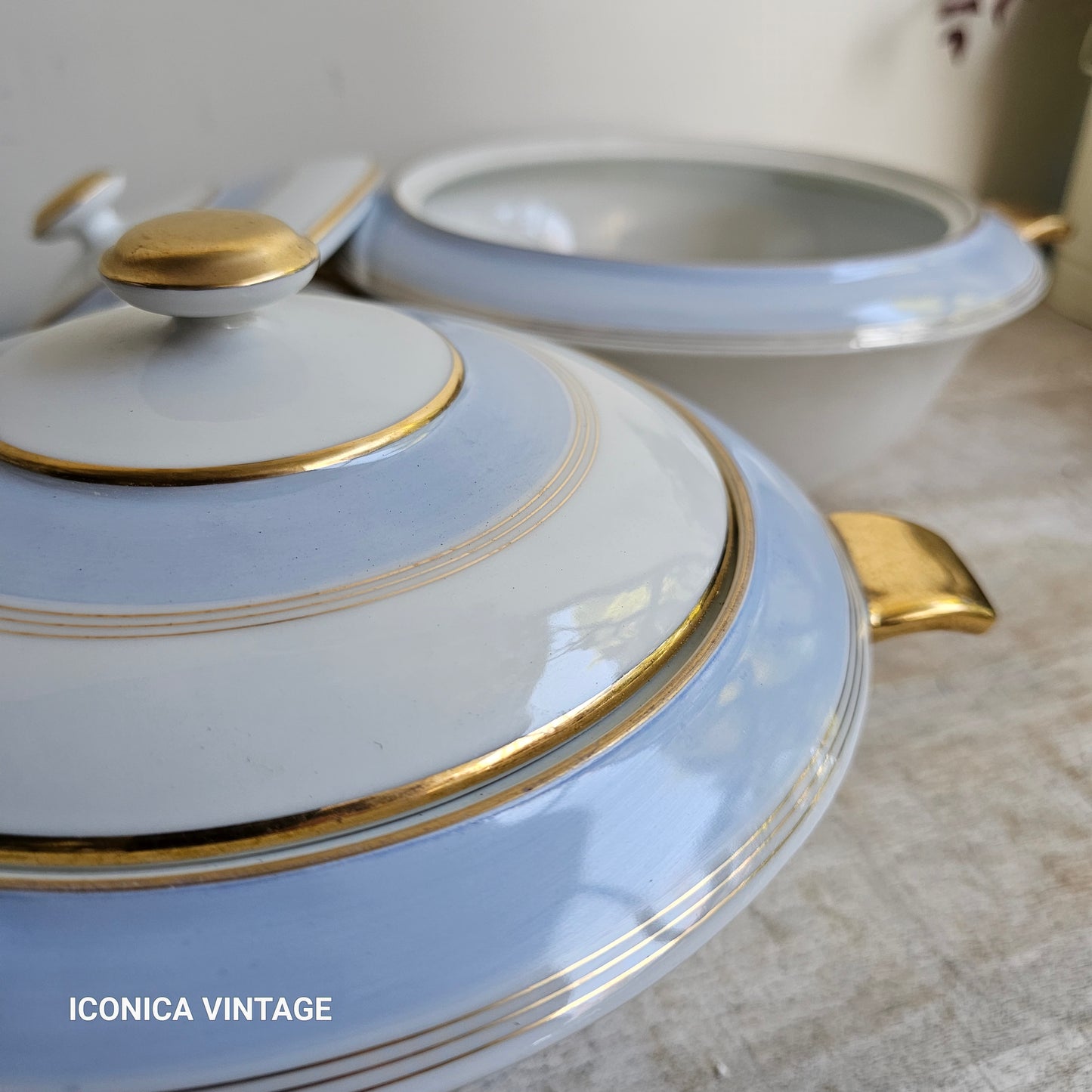 Vajilla de porcelana de Vierzon, años 30, color celeste