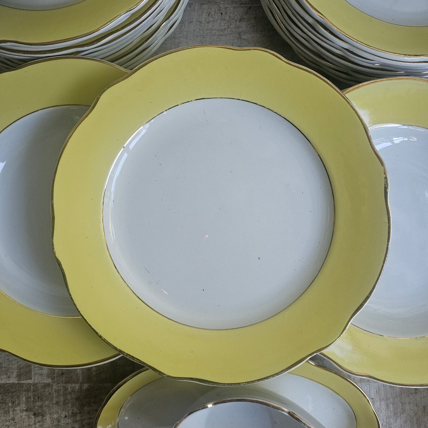 Vajilla Luneville de ala amarilla