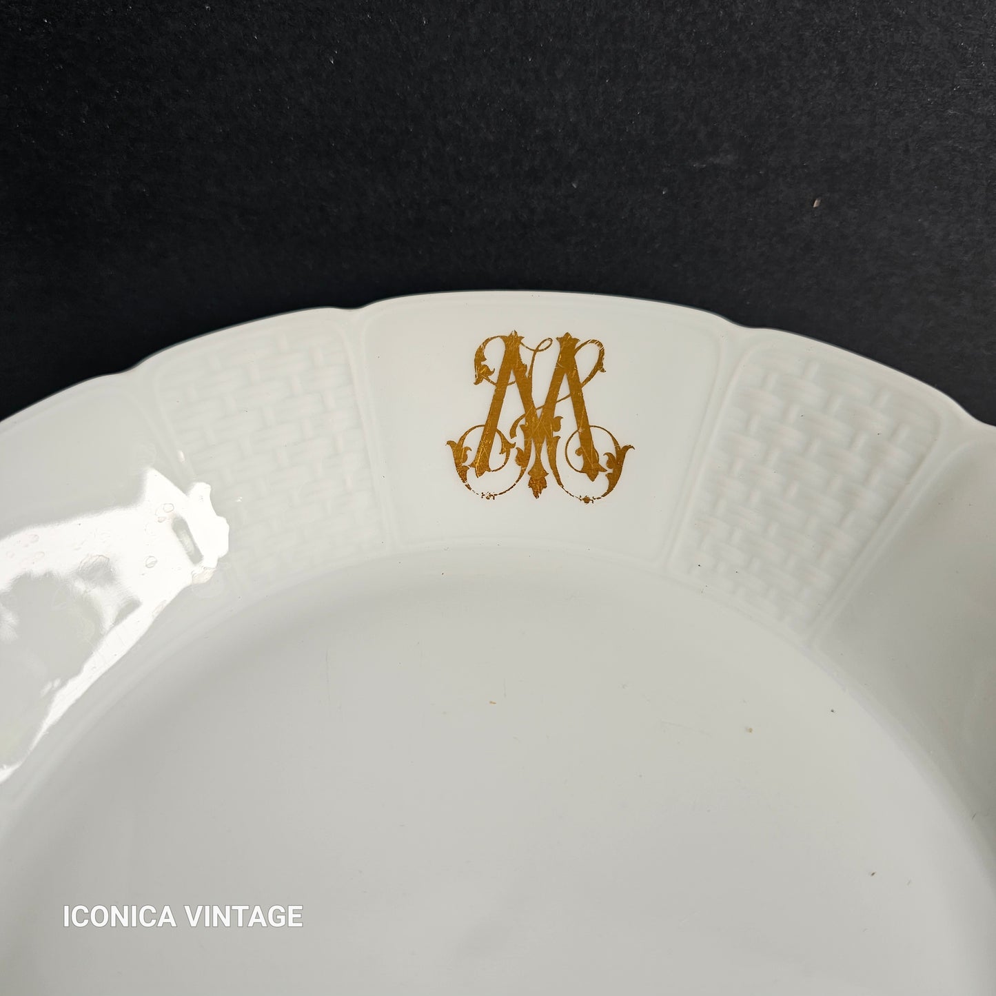 Juego de platos hondos y sopera para 10