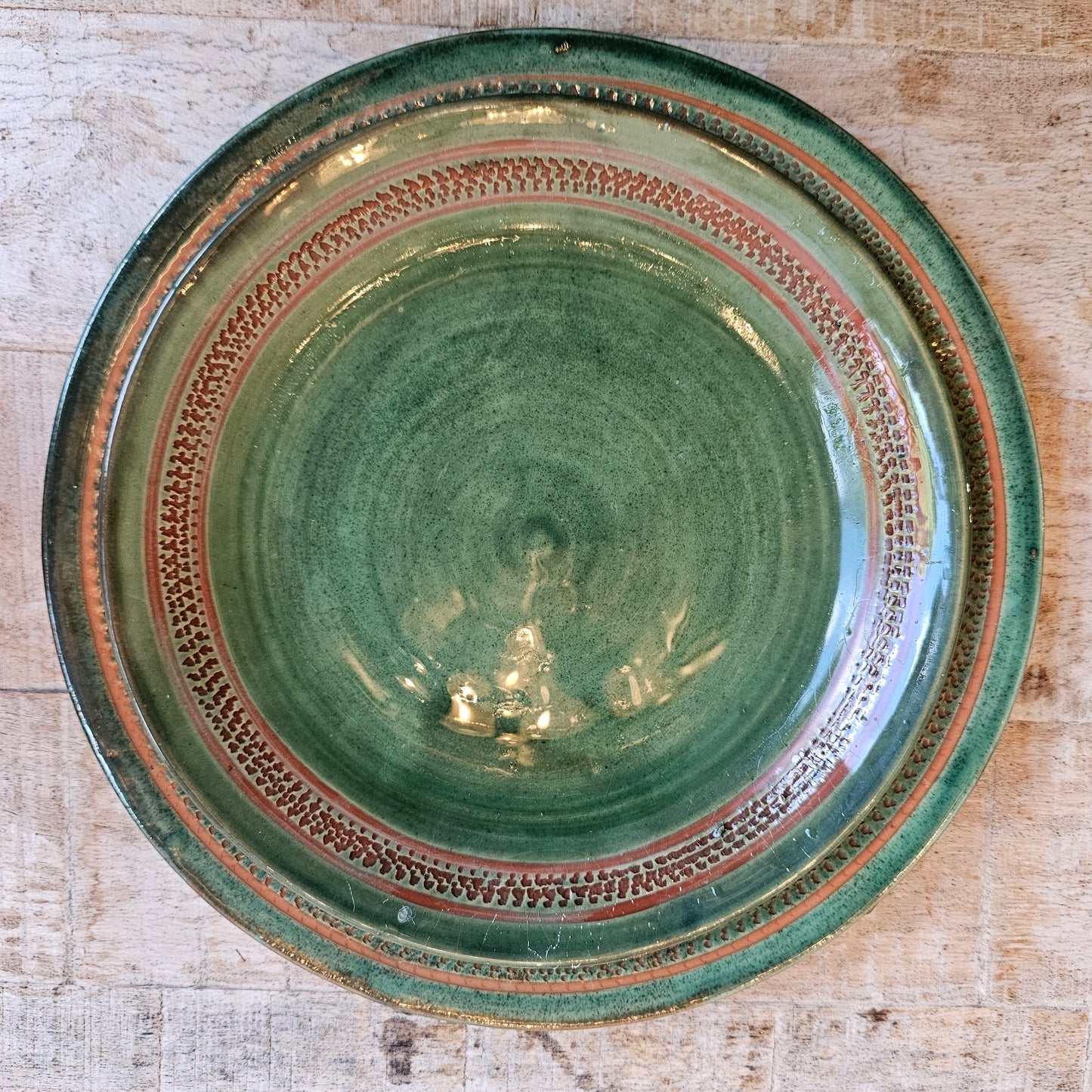 Vajilla de cerámica artesanal sueca