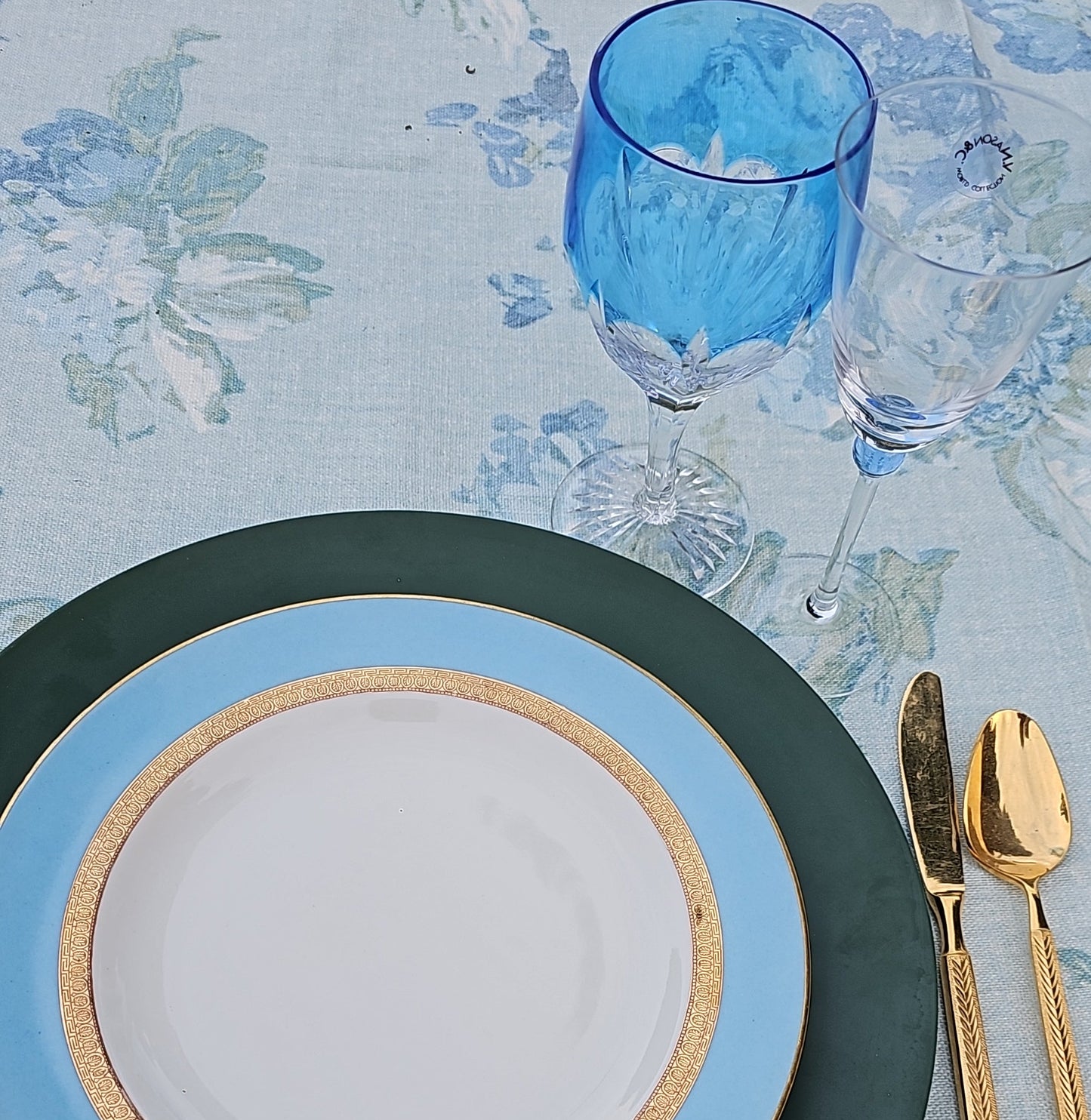 Servicio de cena Haviland color celeste