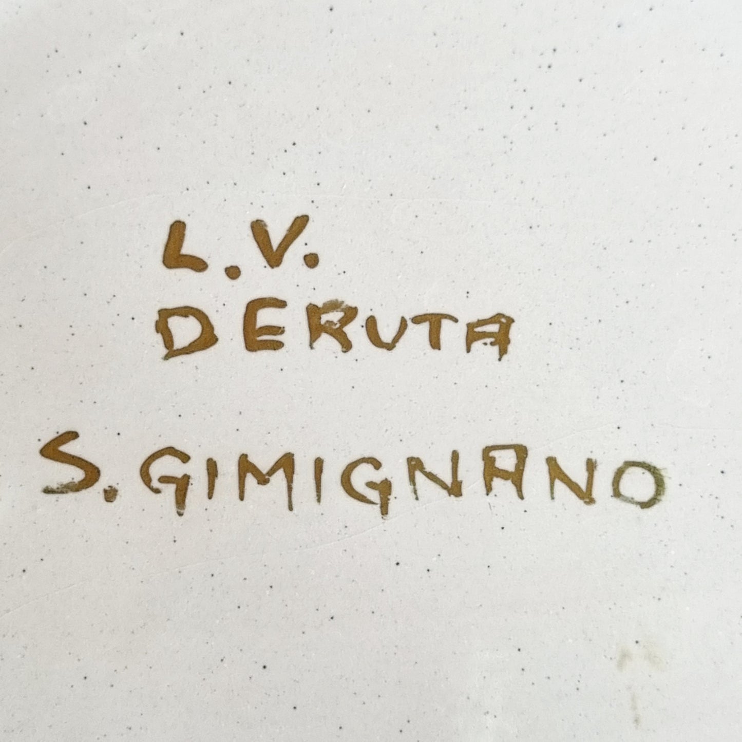 Legumbrera de cerámica italiana