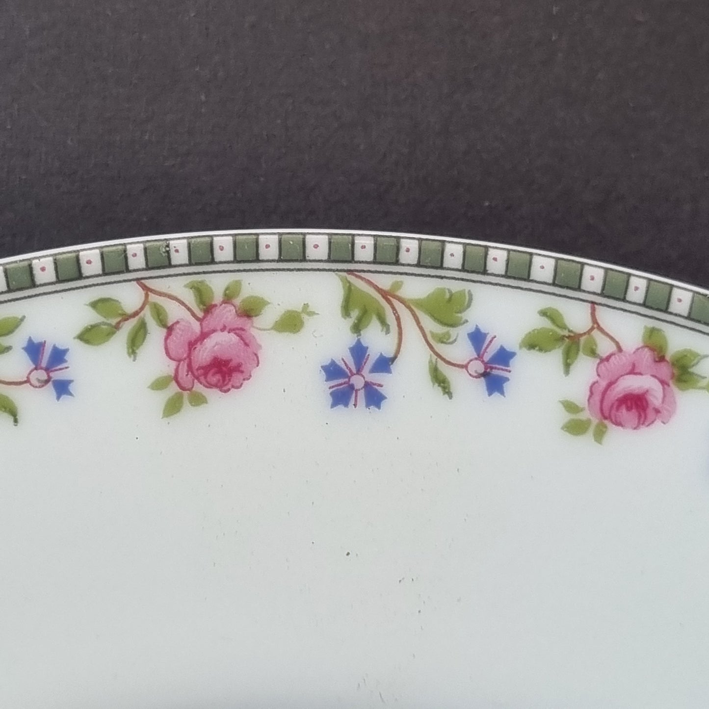 12 platos de postre Charles Field Haviland, "Roses et barbeaux"