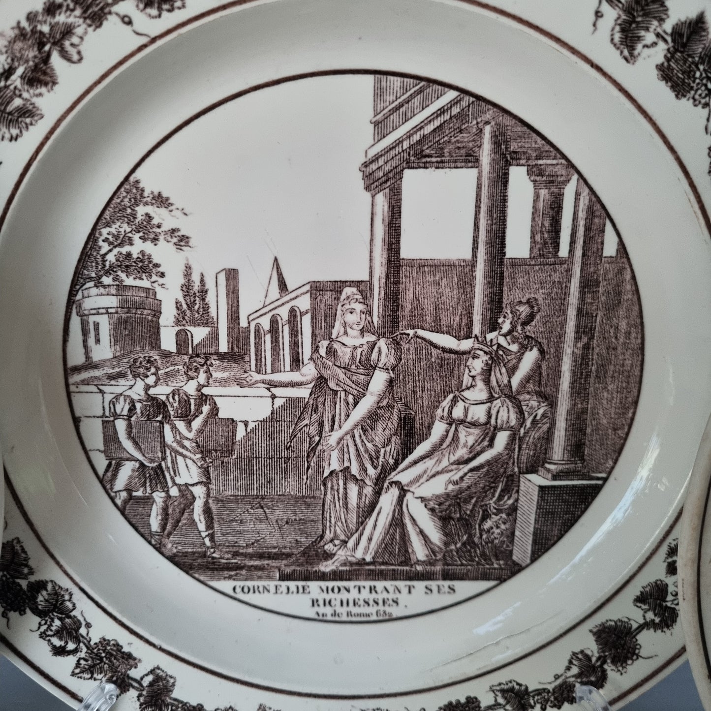 9 platos "parlantes" Creil et Montereau, Historia de Roma