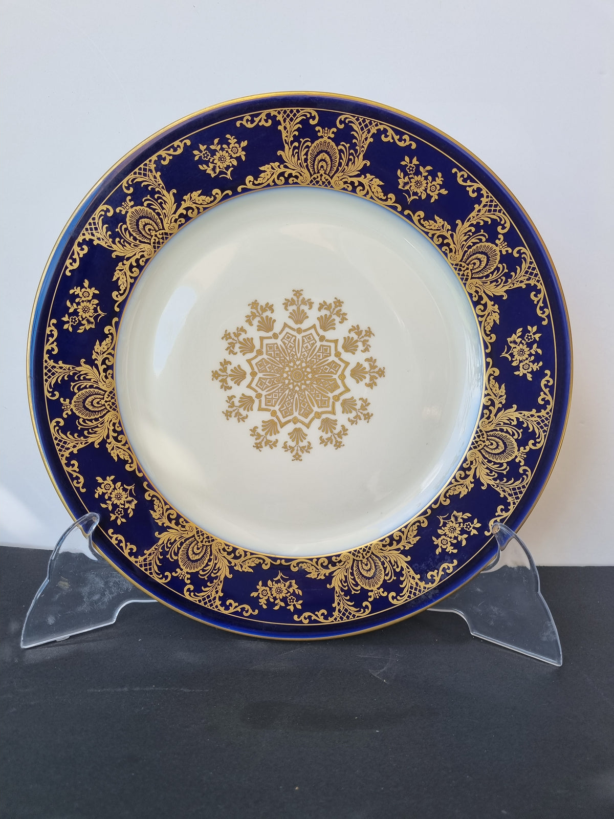 Platos llanos Rosenthal cobalto y oro