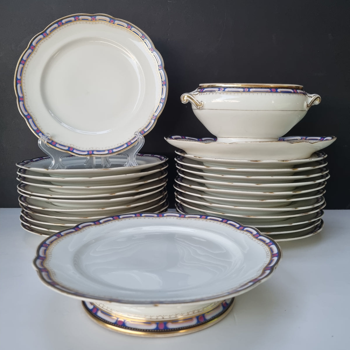 juego de postre porcelana francesa borde diseño geometrico