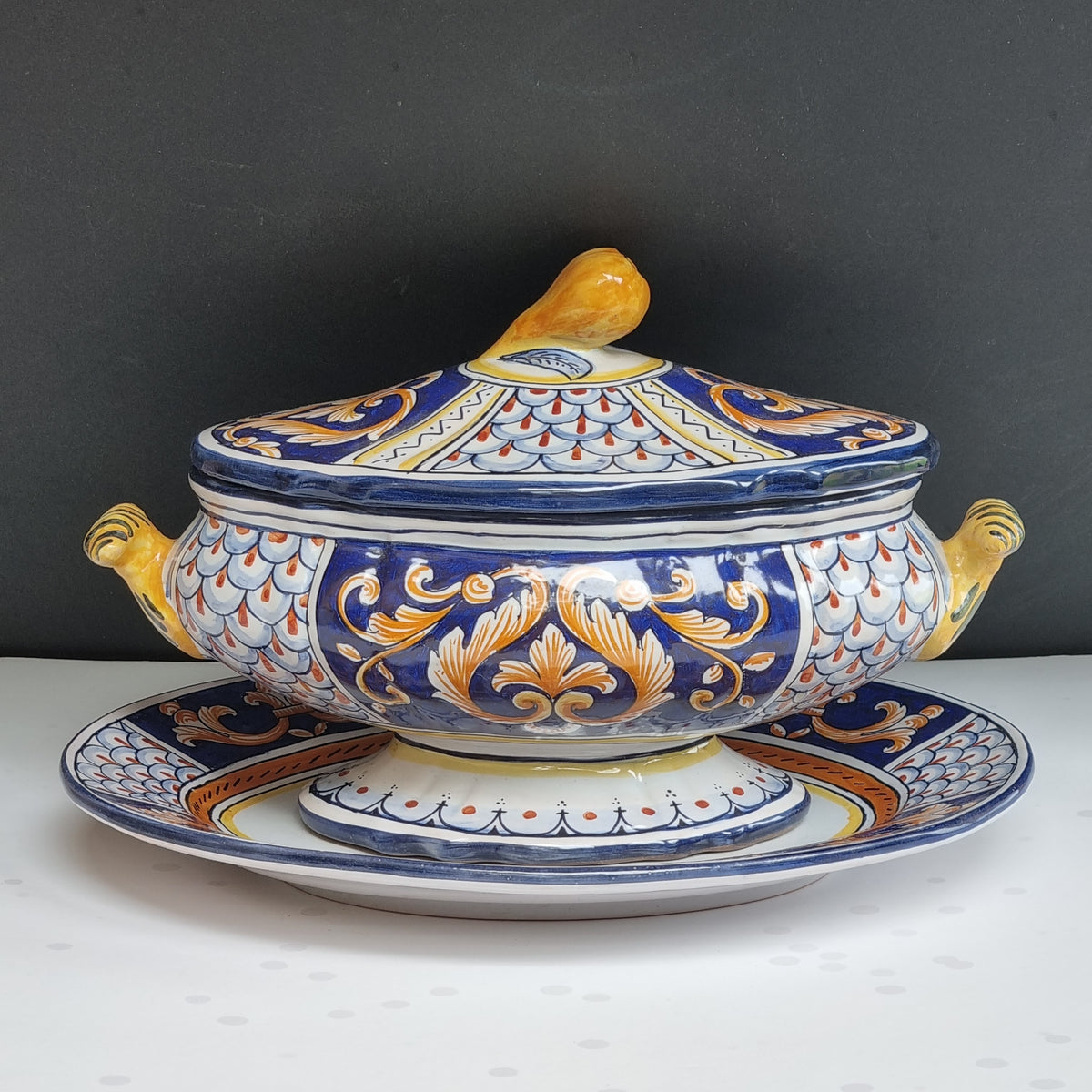 legumbrera ceramica Deruta san gimigniano